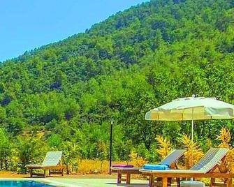 Fethiye Casa Bella Private Land & Villa - Kayaköy - Innenhof