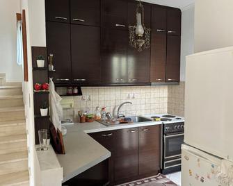 Voula's Sunset Getaway - Mitikas - Kitchen
