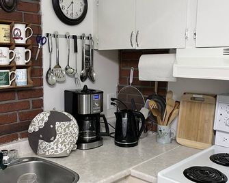 Heart's Ease Cottage - Kempt Head - Kitchen