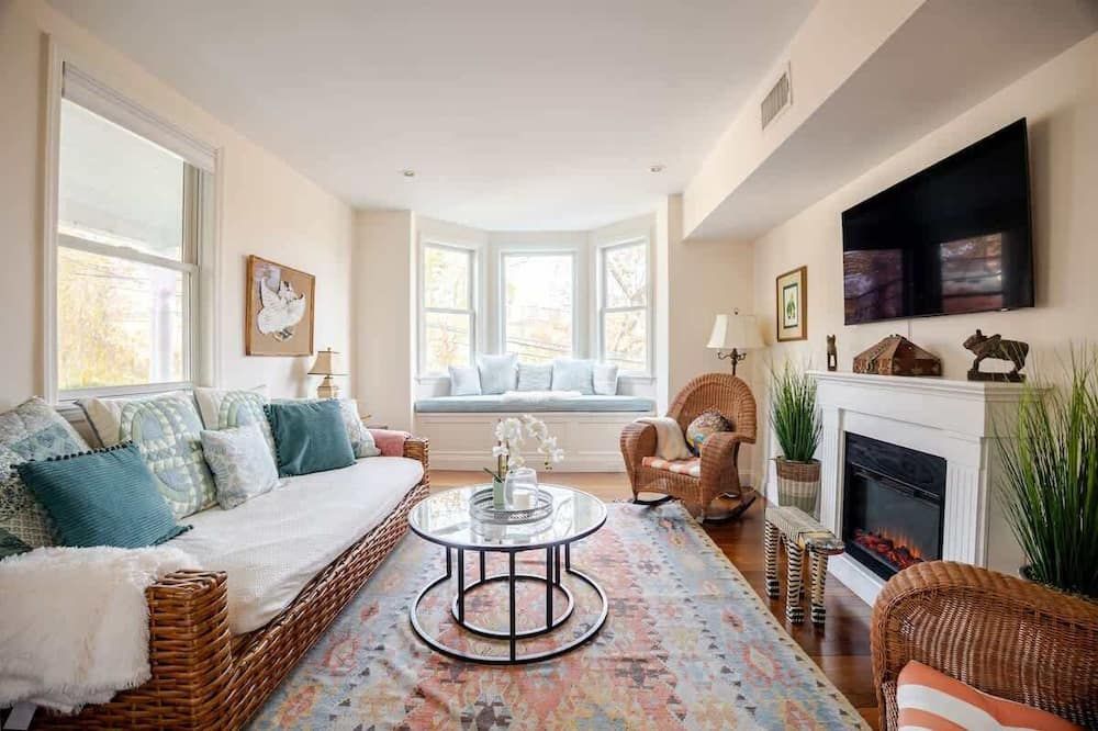 Best hotel alternative for big group, near train - غرينويتش - غرفة معيشة