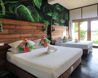 Fox & The Firefly Cottages - Loboc - Bedroom