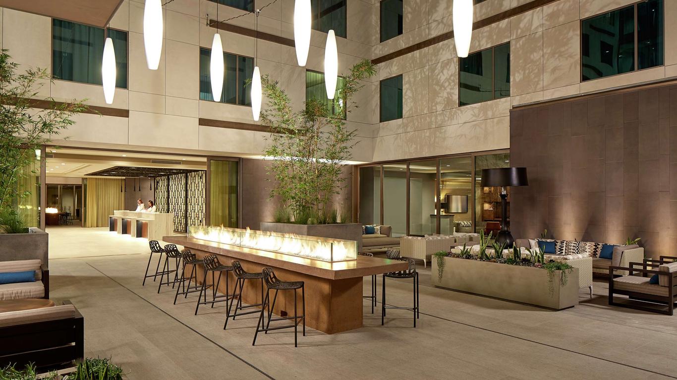 Hilton Garden Inn San Diego Downtown/Bayside