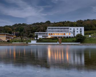 Hotel Hammersø - Adults Only - Allinge - Edificio