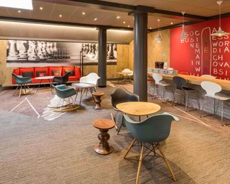 ibis Saint-Dizier - Saint-Dizier - Sala de estar