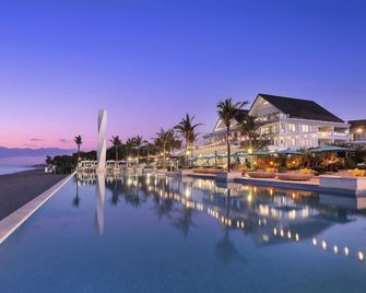 Lv8 Resort Hotel - North Kuta