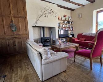 Charming Périgord countryside - Ideal Family (ies) with children - Sarlande - Sala de estar