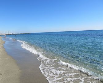 Mini-villa with pool by the sea at the Port of Taverna - Costa Verde - Santa-Maria-Poggio - Plage