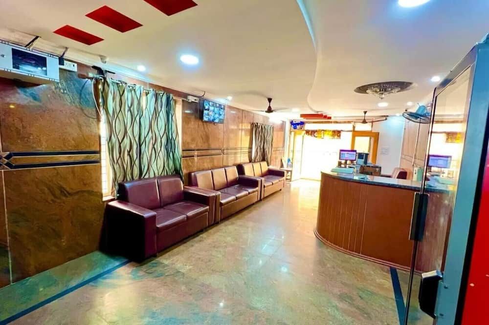 Hotel Govind Heights - Tirupati - Front desk