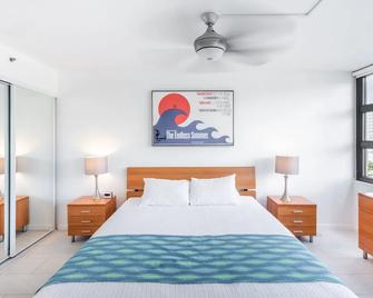 Just Remodeled Ocean View Waikiki Banyan Penthouse! Free Parking! (13710) - Honolulu - Bedroom