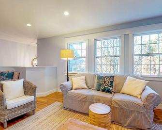 The Happy Place - Falmouth - Huiskamer
