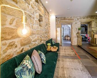 Casas Novas Countryside Hotel Spa & Events - Redondelo - Living room