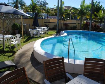 Sunburst Motel - Biggera Waters - Pool