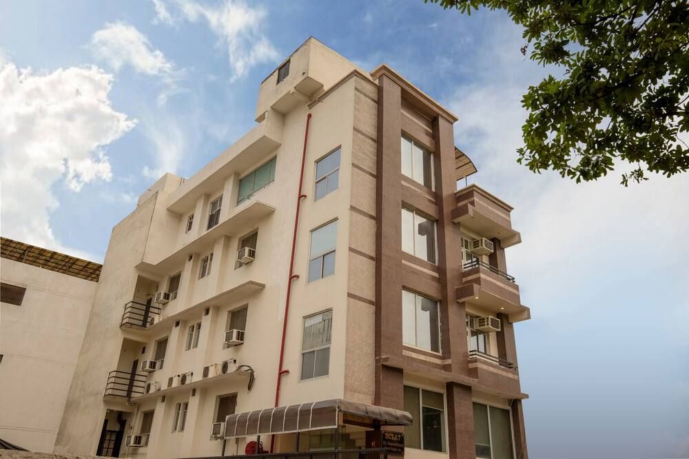 Eclat Suites Mint Gomti Nagar - לאקנאו - בניין
