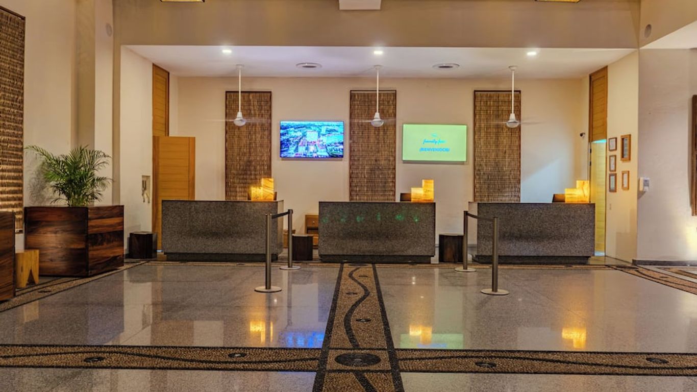 Friendly Vallarta Beach Resort & Spa