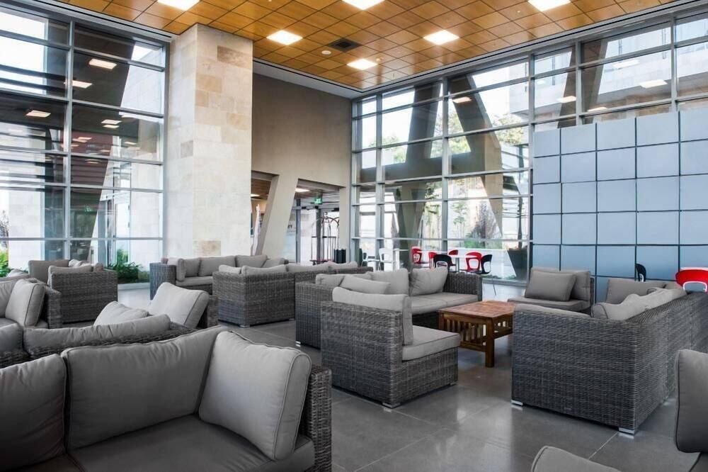 هاي هايفا هوستل