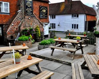 Rose and Crown B&B - Etchingham - Βεράντα