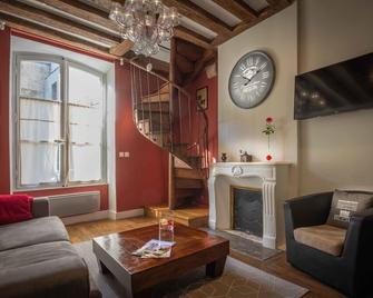 Le Relais Du Petit Lion - Blois - Living room