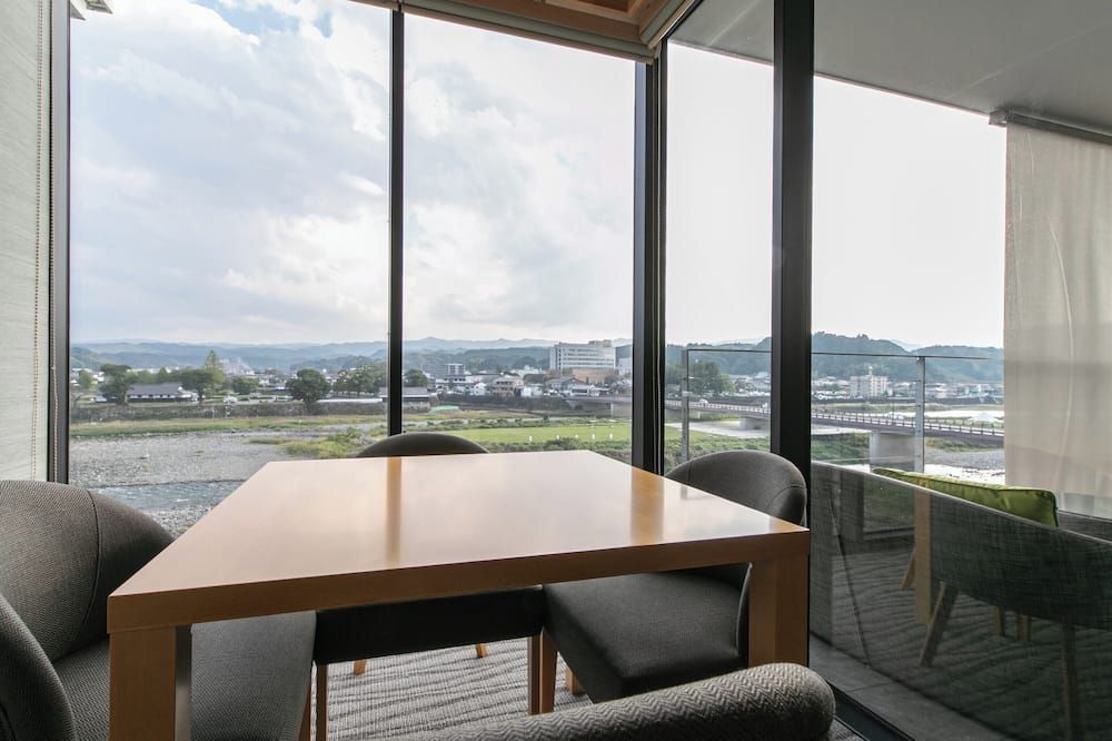 هيتويوشي أونسين نابيا