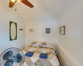 Massachusetts Lake House w/ Dock - Pets Welcome! - New Marlborough