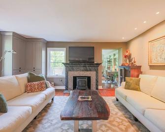 John Quigley House - Downtown New Hope - New Hope - Living room