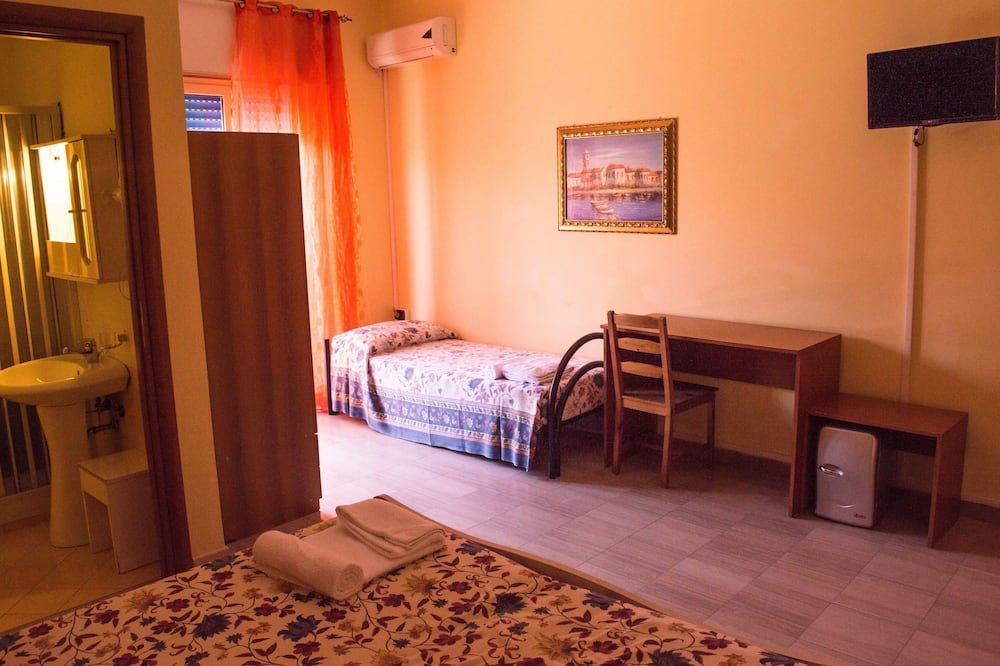 B&B Scalea Rooms - Scalea - Bedroom