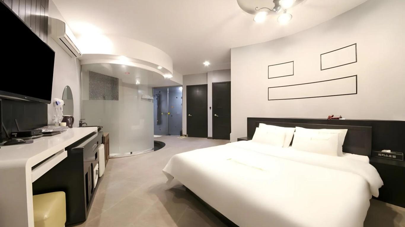 Hotel Picasso