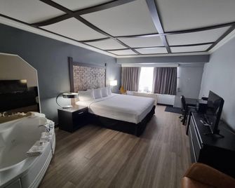 Travelodge by Wyndham Trois-Rivieres - טרואה ריבייר - חדר שינה
