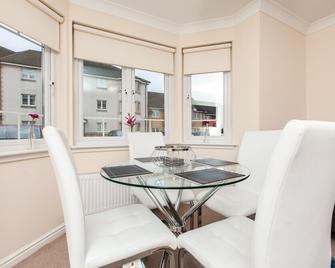 Dunfermline - Premium Two Bedroom Apartment - Kw - Dunfermline - Comedor