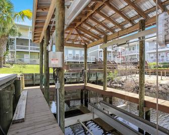 The Ricks Carlton by Pristine Properties Vacation Rentals - Mexico Beach - Outdoors view