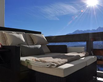 Crap da Flem - 3.5 Zimmer Ferienwohnung am Sonnenhang von Flims - Flims - Balkon