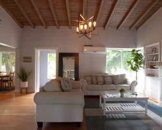 Villa Santo - Miami - Wohnzimmer