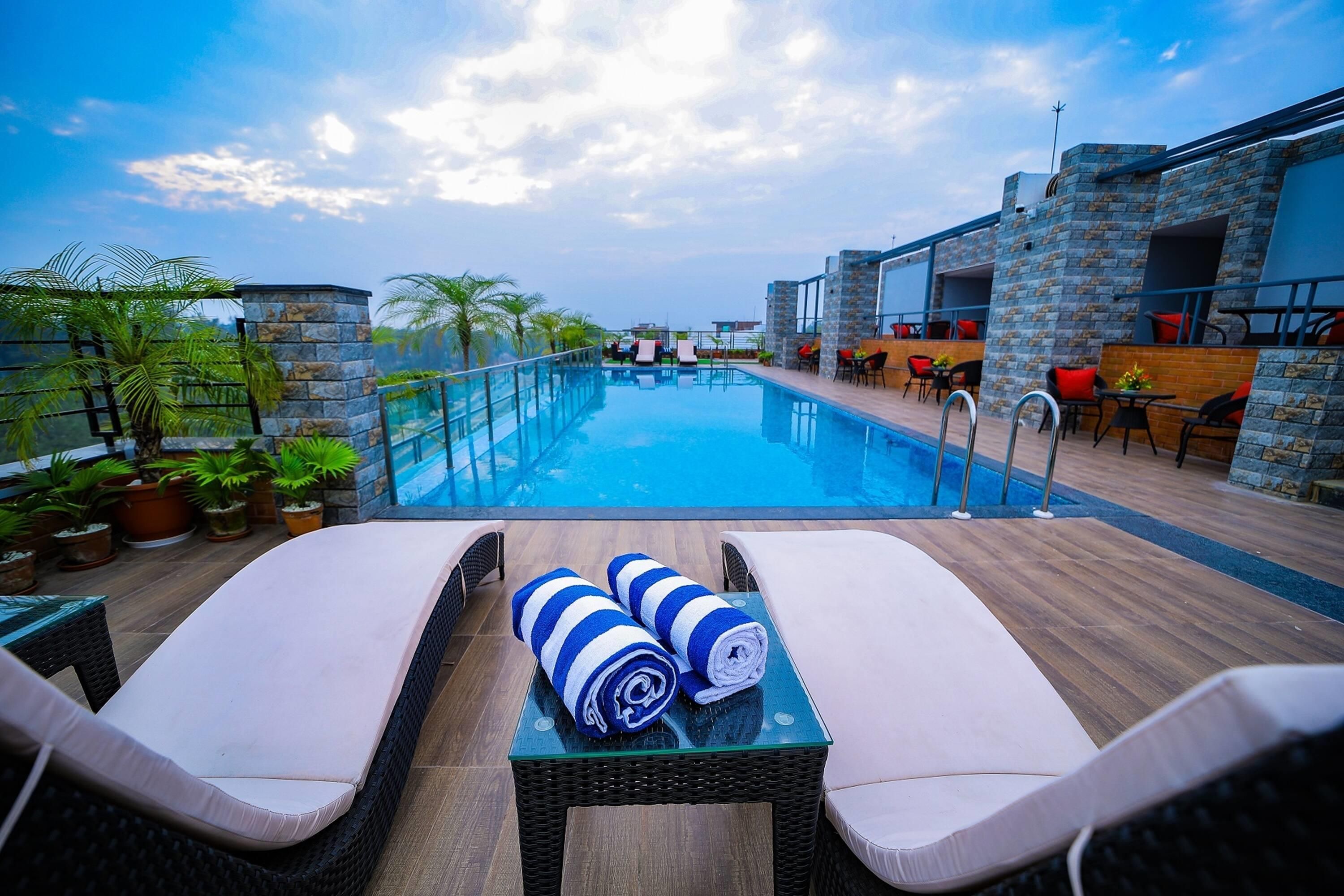 Cygnett Inn Sea View - Digha - Pool