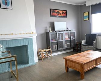 Chez Maïse - Cr Conciergerie - Dunkirk - Living room