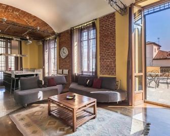 Roero Suite in the city center - Asti