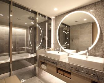 Solaria Nishitetsu Hotel Fukuoka - Fukuoka - Łazienka