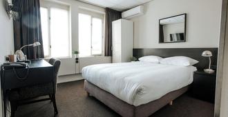 Queen Hotel - Eindhoven - Schlafzimmer