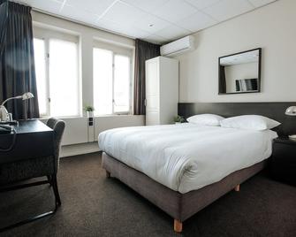 Queen Hotel - Eindhoven - Kamar Tidur