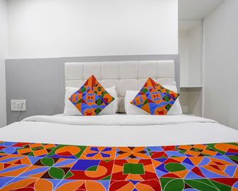 Fabexpress Park Residency - Mumbai - Bedroom
