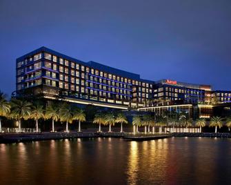 The Oct Harbour, Shenzhen - Marriott Executive Apartments - Shenzhen - Building