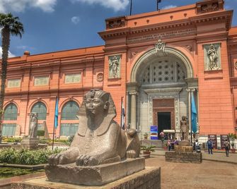 Cairo World Trade Center Hotel & Residences - El Cairo