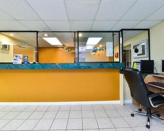 Abvi Evansville - Evansville - Recepción