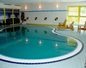 Hotel Tennis Club - Prostějov - Piscina