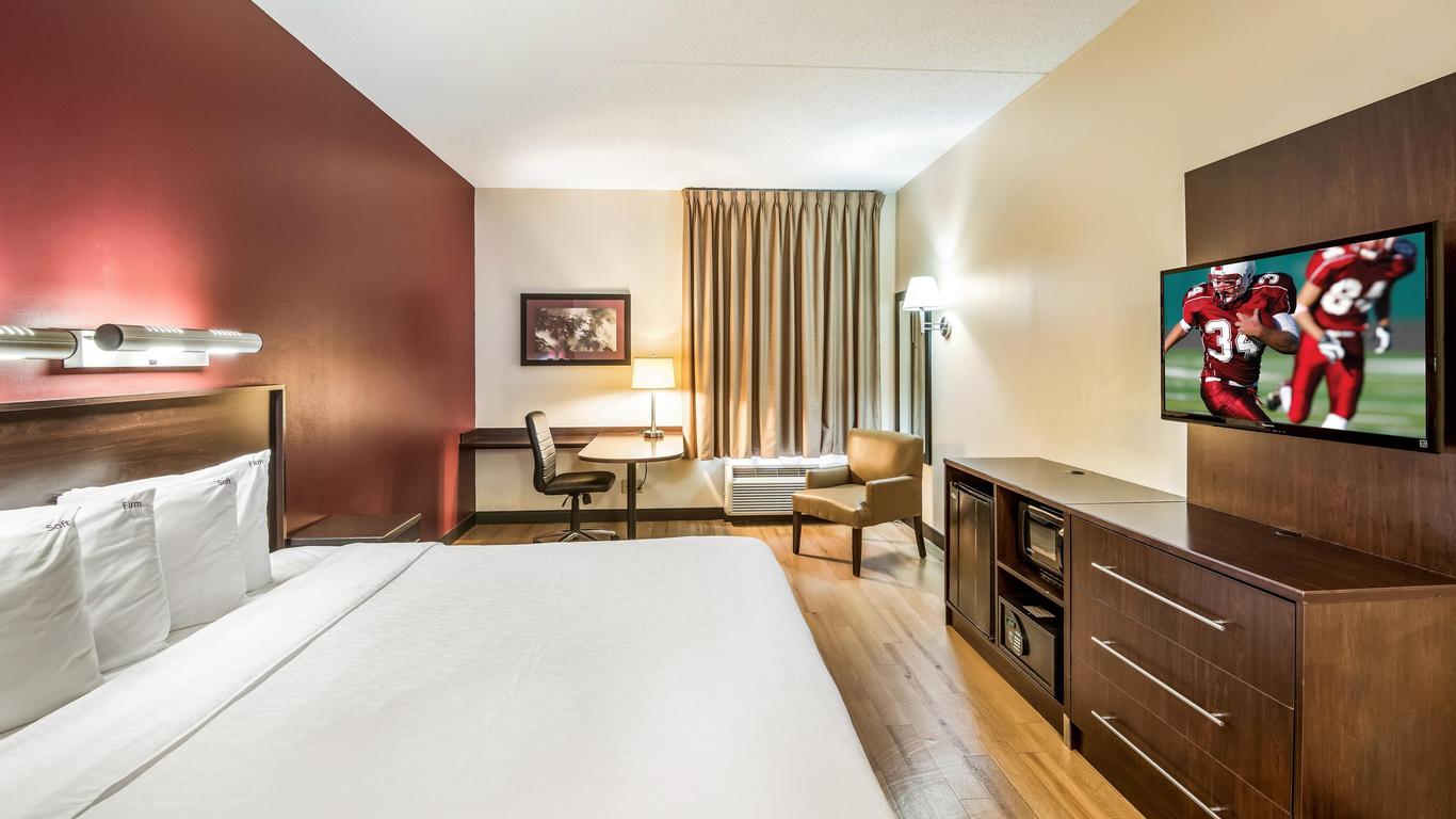 Red Roof Plus Austin South