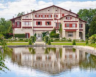 Maison T3 à Ustaritz avec Terrasse et Parking - FR-1-495-7 - Ustaritz - Bâtiment