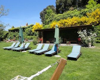 Agriturismo La Riserva Di Montebello - בולסנה - פטיו