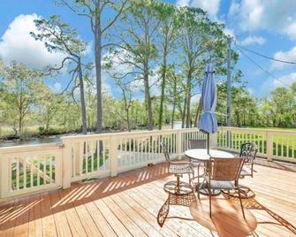 The Blue Jay Getaway - New Iberia - Balcony