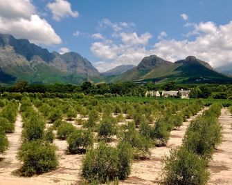 Auberge Clermont - Franschhoek - Outdoors view