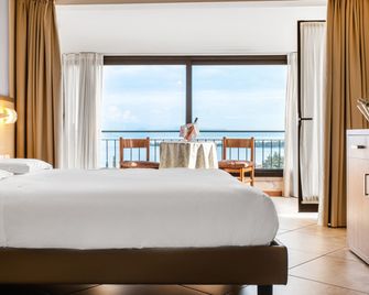 Hotel Belvedere - Manerba del Garda - Slaapkamer