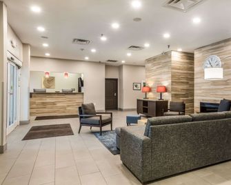 Comfort Inn & Suites Fairburn - Atlanta Southwest - Fairburn - Lobby