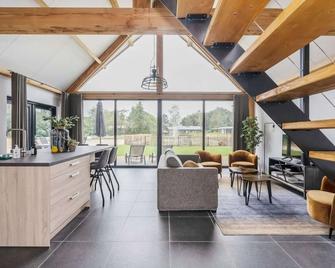 Nice holiday home near Baarle-Nassau - Baarle-Nassau - Living room